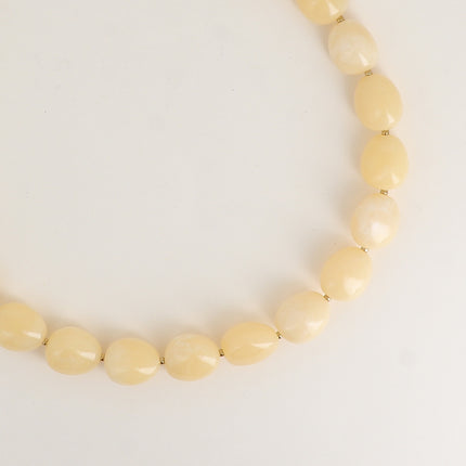 Collier - perles en résine