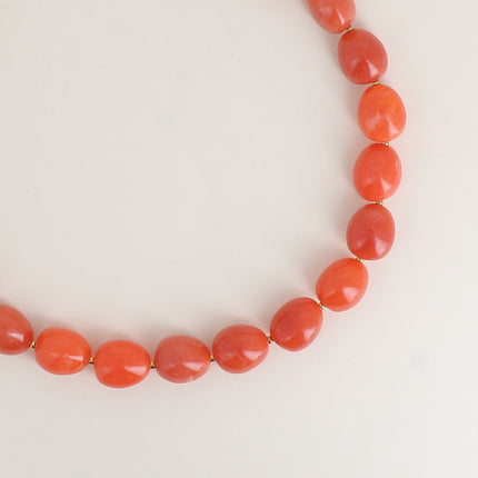 Collier - perles en résine