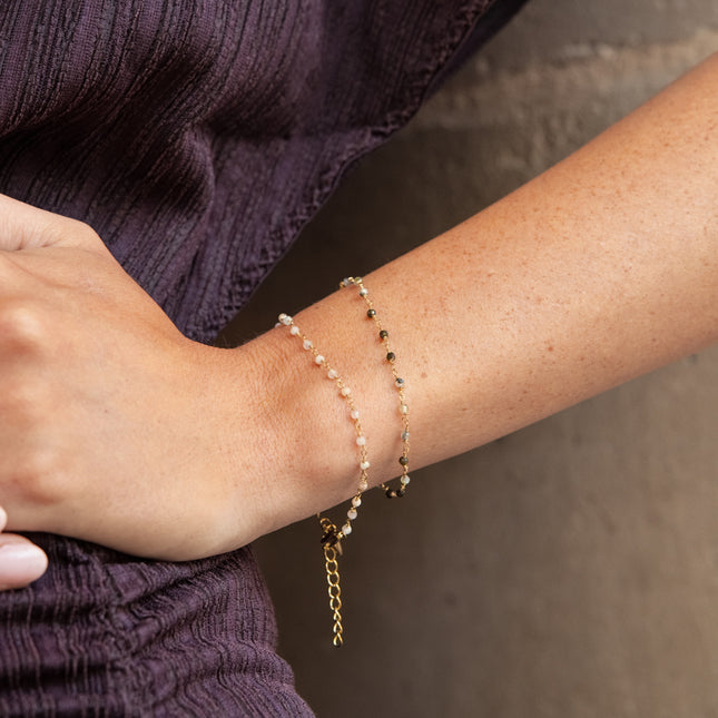Delicate bracelet - small natural stones