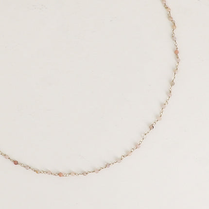 Collier fin - petites pierres naturelles