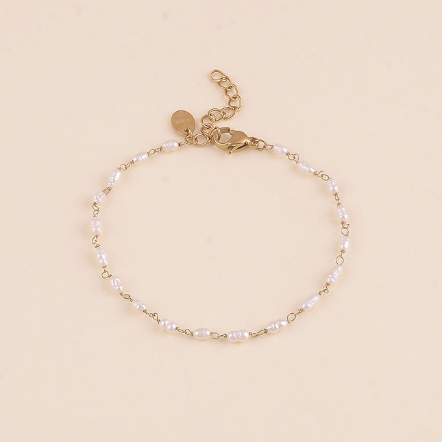 Bracelet fin - petites perles d'eau douce