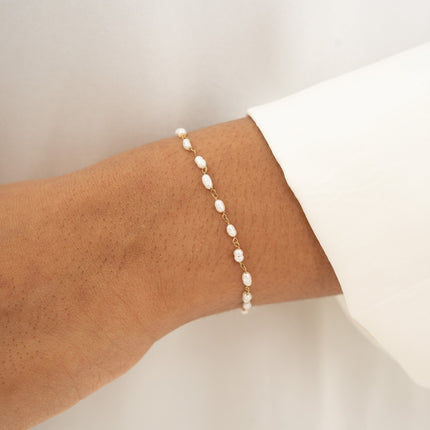 Bracelet fin - petites perles d'eau douce