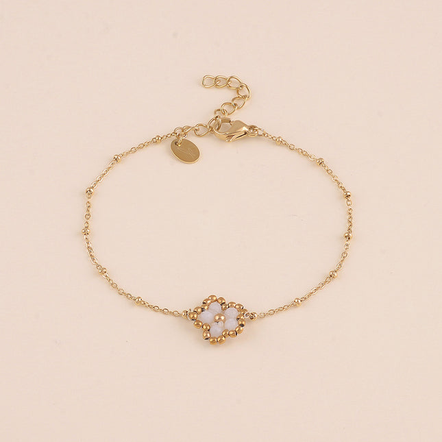 Bracelet - fleur en pierre naturelle et perles rondes