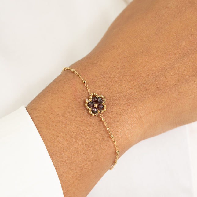 Bracelet - fleur en pierre naturelle et perles rondes