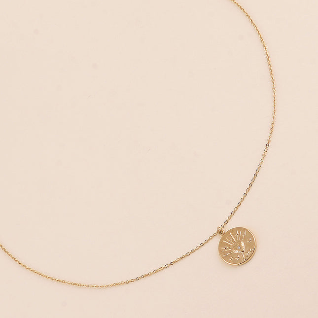 Collier - médaillon rond, coeur, oeil, love, étoiles et flèches