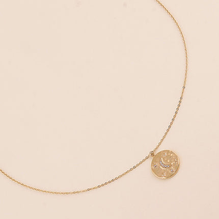 Collier - médaillon rond, lune, étoiles et oxydes de zirconium
