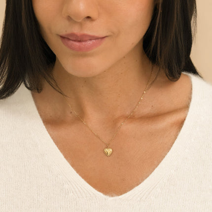 Necklace - milgrain outline heart