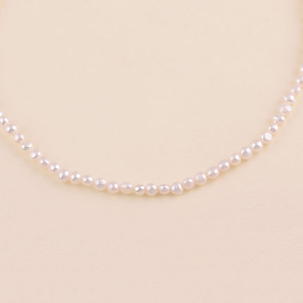 Collier sur fil - perles d'eau douce