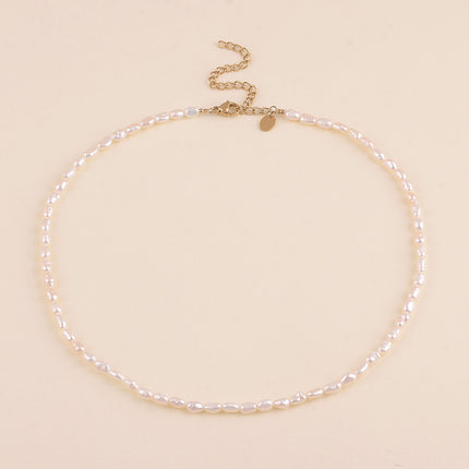 Collier sur fil - perles d'eau douce
