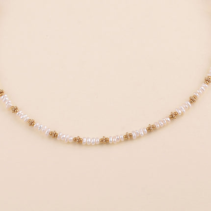 Collier sur câble - perles d'eau douce
