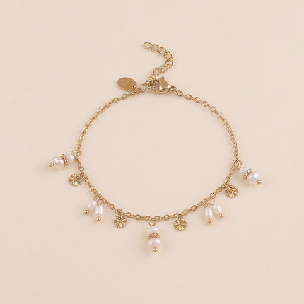 Bracelet - pampilles rondes finition étoile, perles d'eau douce