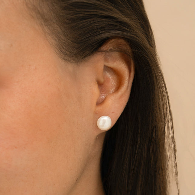 Boucles puces - perle d'eau douce plate 10 mm