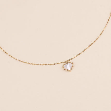 Collier - coeur contour grainé et finition nacre