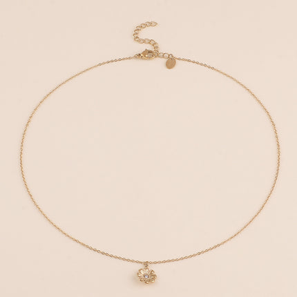 Collier - pendentif fleur avec cristal