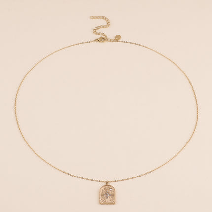 Collier - plaquette striée avec étoiles et cristaux