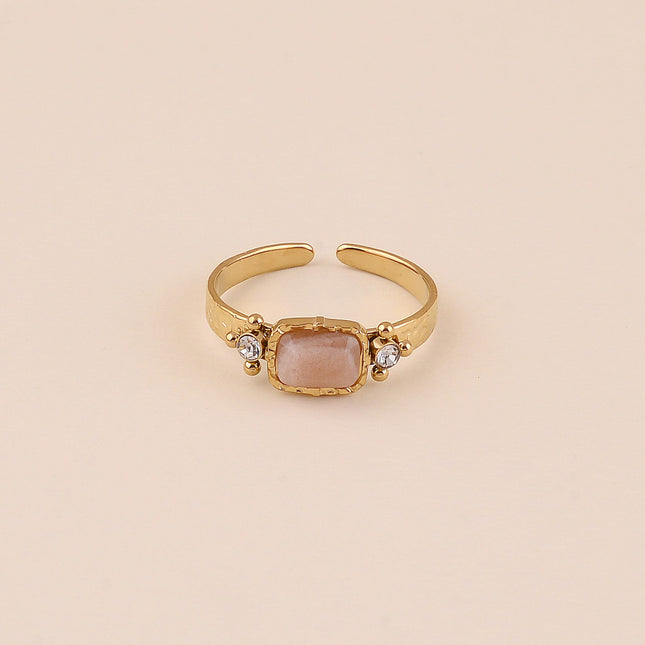 Bague - anneau martelé, pierre naturelle rectangulaire et oxydes de zirconium