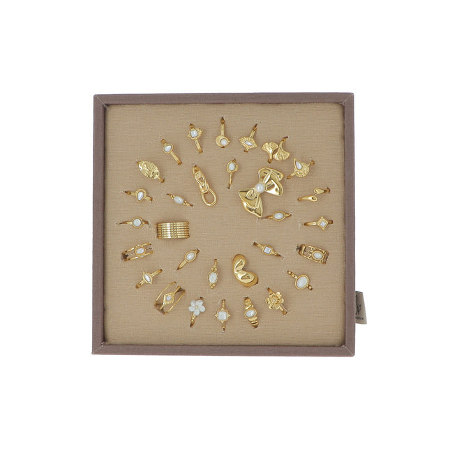 Kit de 30 bagues - prix moyen de 4,40€/pc - présentoir offert