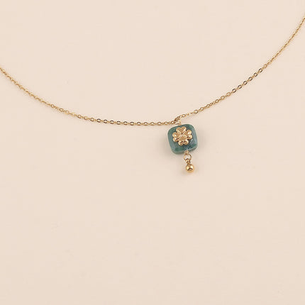 Collier - pierre naturelle carrée et trèfle