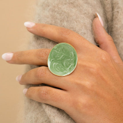 Ring - flat oval piece, pearlescent enamel