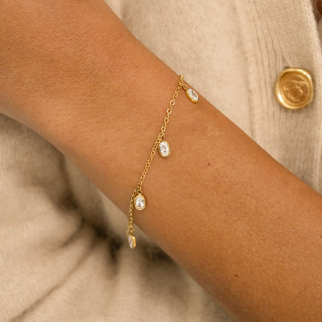 Bracelet - 5 oxydes de zirconium ovales