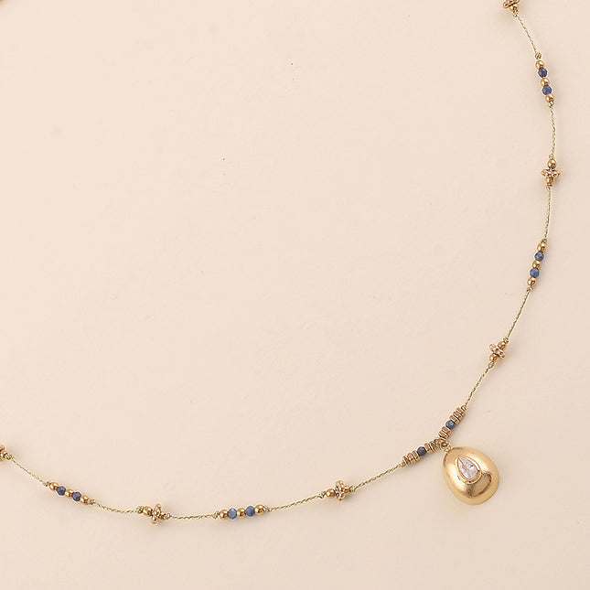 Collier - maille fine serpent, pierres naturelles et pendentif ovale avec cristal goutte