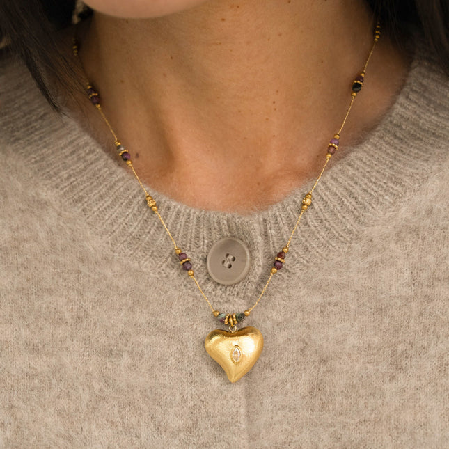 Collier sur fil - perles en acier, pierres naturelles, pendentif coeur brossé avec cristal navette