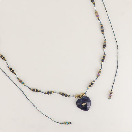 Sautoir sur fil - perles en acier, pierres naturelles et coeur brossé avec oeil et cristal