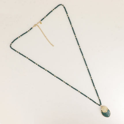 Sautoir - pâtes de verre, pierre naturelle navette et pièce style arabesque