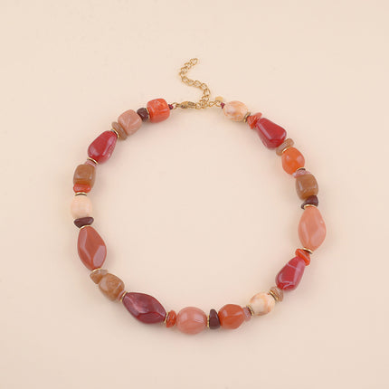 Collier sur fil - perles en résine