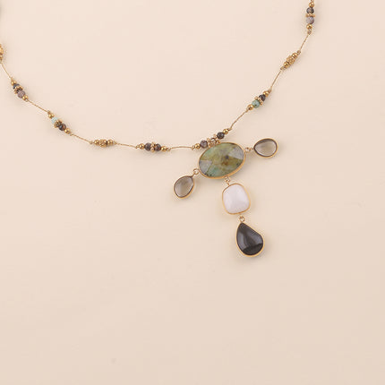 Collier sur fil - pierres naturelles, fermoir coulissant