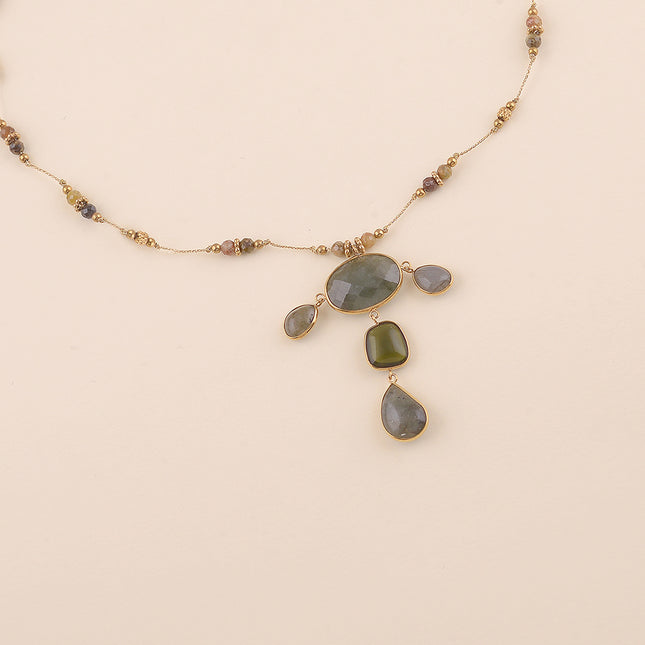 Collier sur fil - pierres naturelles, fermoir coulissant