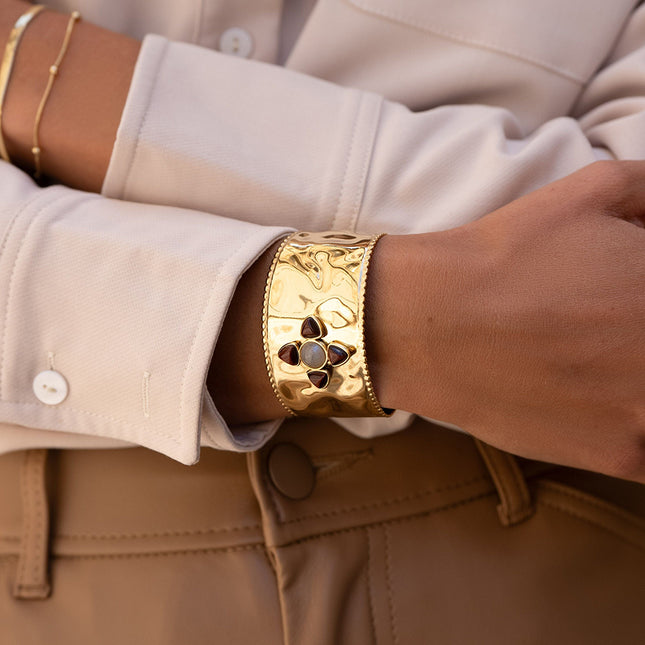 Amani Cuff - 5 Natural Stones with Flower Effect