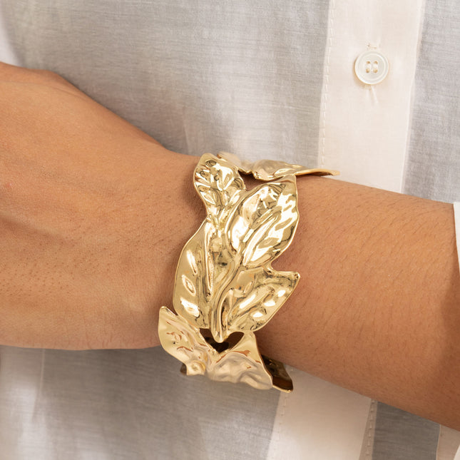 Cuff - foliage