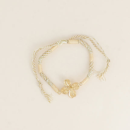 Bracelet sur cordon - fermoir coulissant, pendentif feuillage
