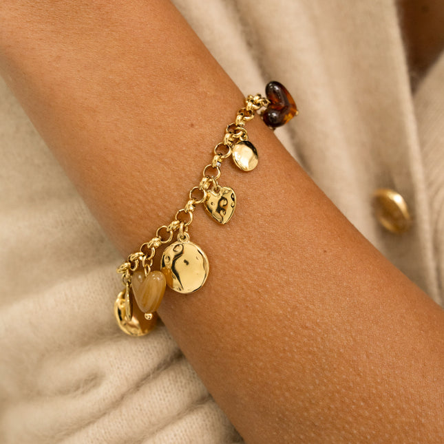 Bracelet - pastilles rondes martelées, coeurs et résine
