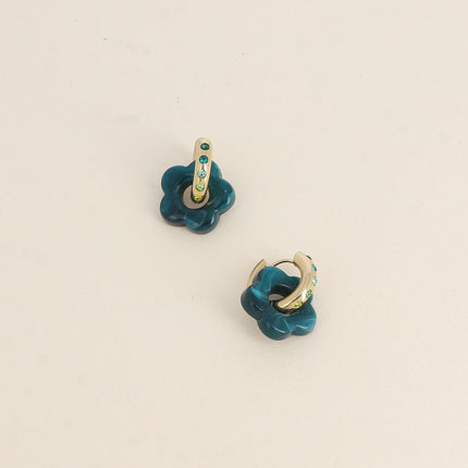 Créoles - anneau avec oxydes de zirconium et fleur en résine