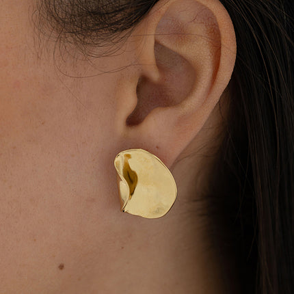 Boucles puces - grand empiècement recourbé et martelé