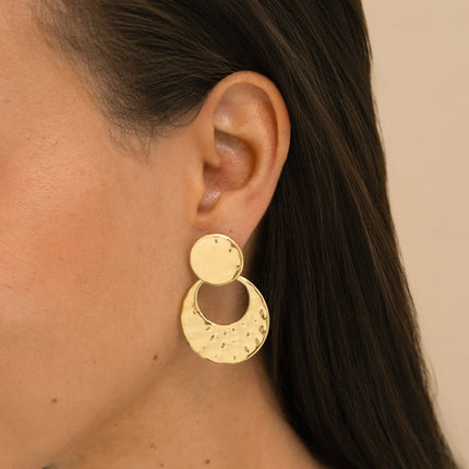 Boucles pendantes - formes rondes martelées