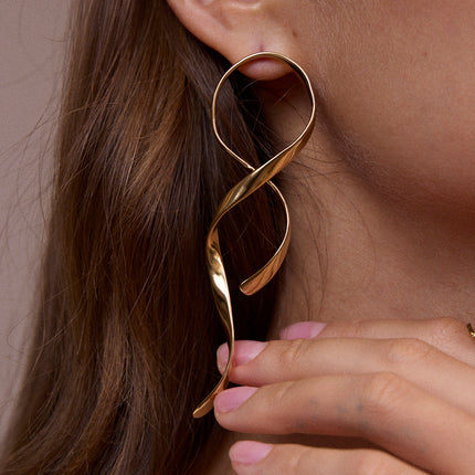 Chip earrings - wavy lines