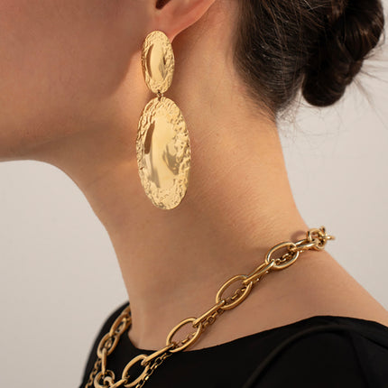 Boucles pendantes Marthia - ovales bi-texturés lisses et martelés