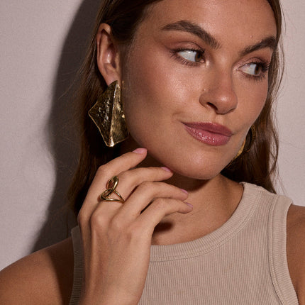 Boucles puces - grande pièce effet pliée et texturée