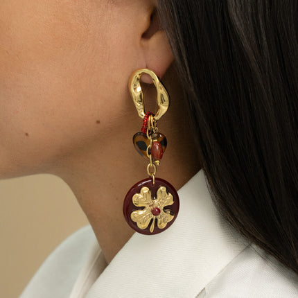 Boucles pendantes - breloques (anneau ajouré, coeur et pièce ronde en résine, trèfle et boule en émail)