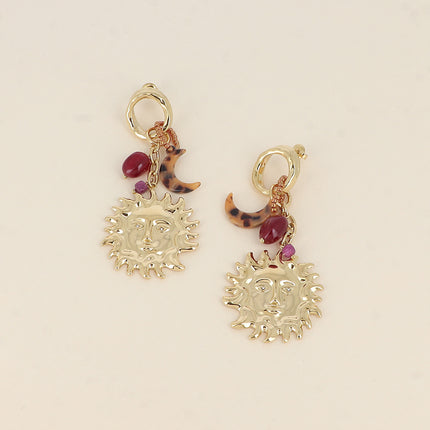 Boucles pendantes - soleil, lune en résine léopard, perles