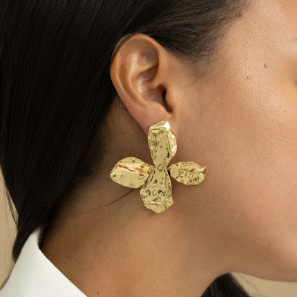 Stud earrings - large hammered flower