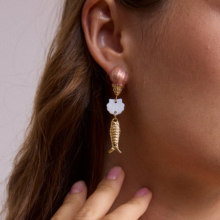 Dangling earrings - 2 enamel shells and fish