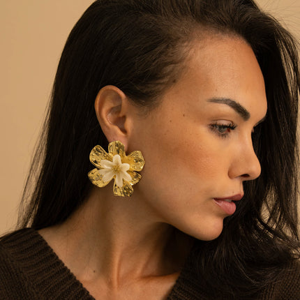 Maxi boucles puces - grande pièce en forme de fleur et fleur en résine