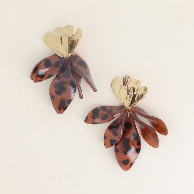 Dangling earrings - 2 resin foliage pieces