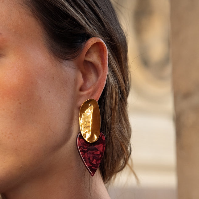 Dangle earrings - hammered oval piece and resin heart