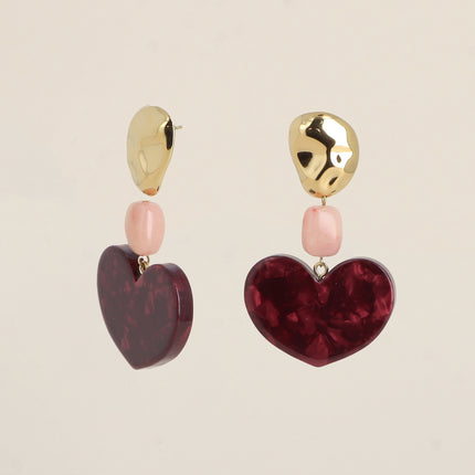 Boucles pendantes - pièce martelée, rectangle et coeur en résine