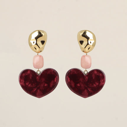 Boucles pendantes - pièce martelée, rectangle et coeur en résine